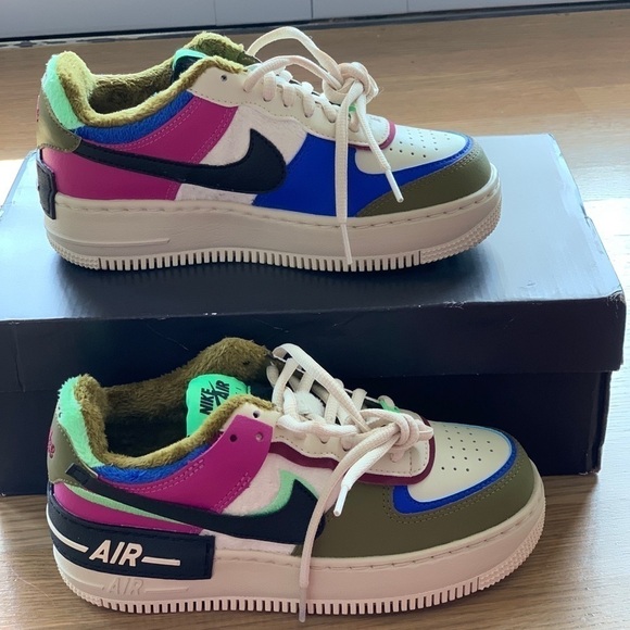 NIKE Air Force 1 Shadow SE Sneaker - Picture 3 of 11